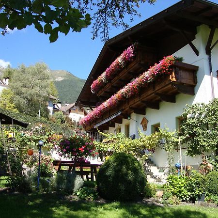 Pension Kirchbrugger Telfes im Stubai Dış mekan fotoğraf