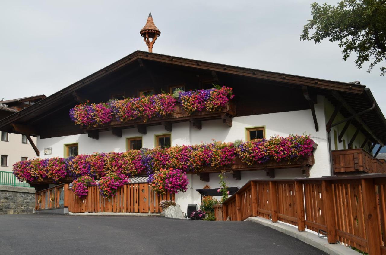 Pension Kirchbrugger Telfes im Stubai Dış mekan fotoğraf